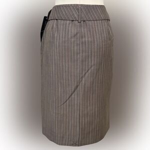 Anne Klein Striped Gray/Peach Pinstriped Monte Carlo Skirt, Size Medium